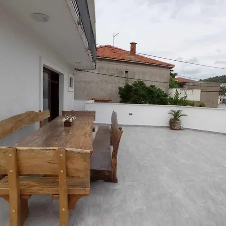 Διαμέρισμα Coastal - Sleeps 6 Balcony & Parking Marina