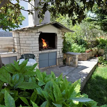 Διαμέρισμα Coastal - Sleeps 6 Balcony & Parking *