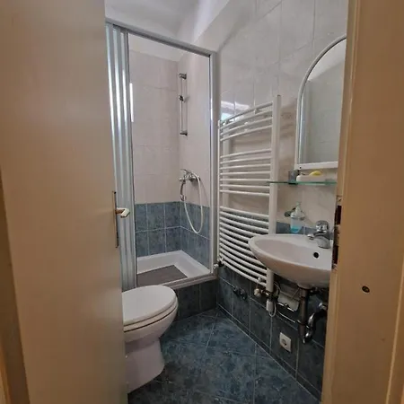 Διαμέρισμα Coastal - Sleeps 6 Balcony & Parking