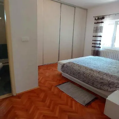 Διαμέρισμα Coastal - Sleeps 6 Balcony & Parking Marina