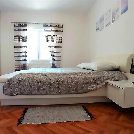 Coastal - Sleeps 6 Balcony & Parking Διαμέρισμα