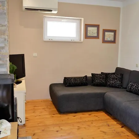 Coastal - Sleeps 6 Balcony & Parking Διαμέρισμα Marina